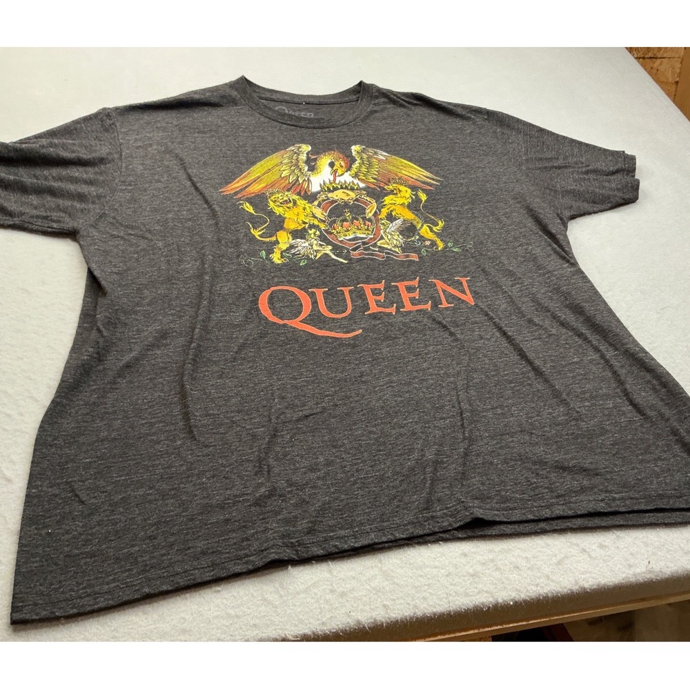 Queen T-Shirt Crest Logo Graphic Charcoal Gray Tri-Blend Size XXL Rock Band‎